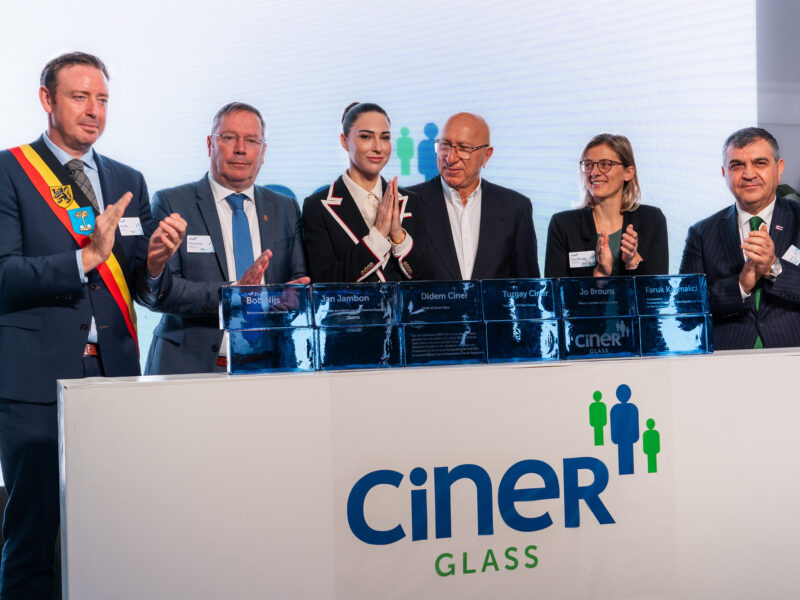 Ciner start bouw glasfabriek Lommel